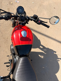 Royal Enfield Hunter 350 Metro