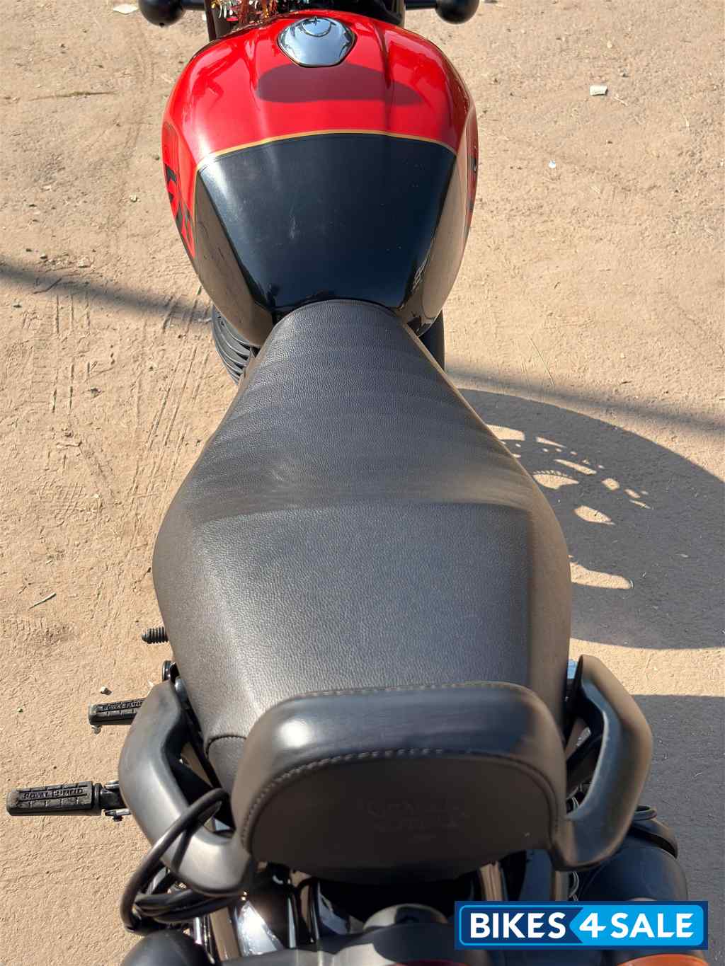 Royal Enfield Hunter 350 Metro