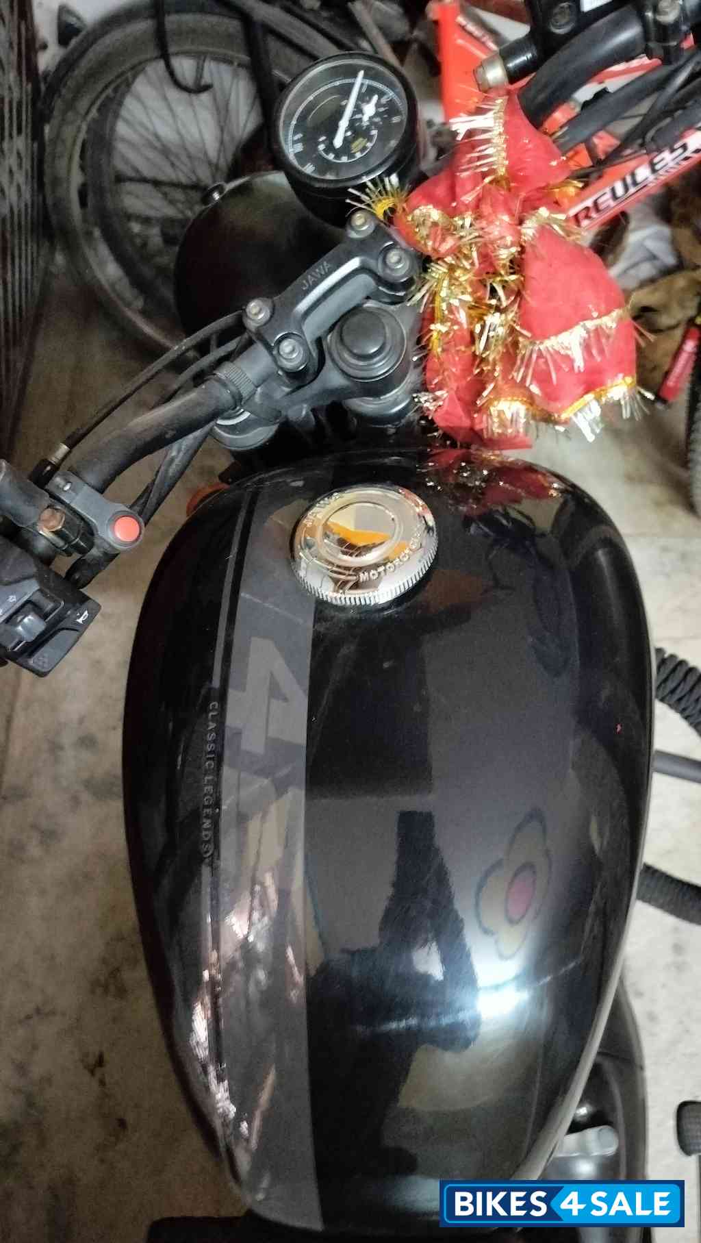 Jawa 42 Dual Channel ABS AllStar Black