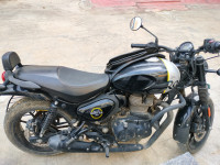 Royal Enfield Hunter 350 Retro