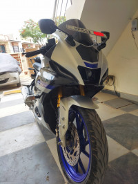 Yamaha R15M