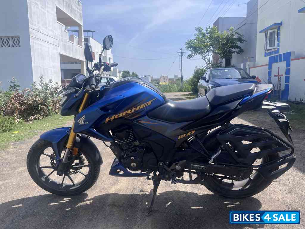 Turquoise Blue Honda Hornet 2.0 Repsol Edition