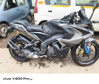 Black Bajaj Pulsar RS 200 ABS