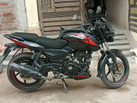 Matt Sparkle Black Bajaj Pulsar 180 DTSi