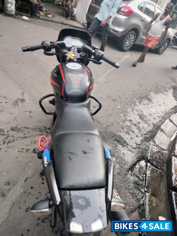 Red And Black Bajaj Pulsar 180