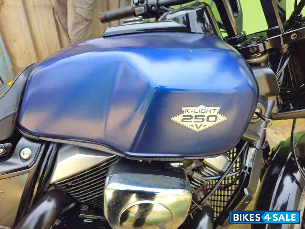 Blue Keeway K-Light 250V