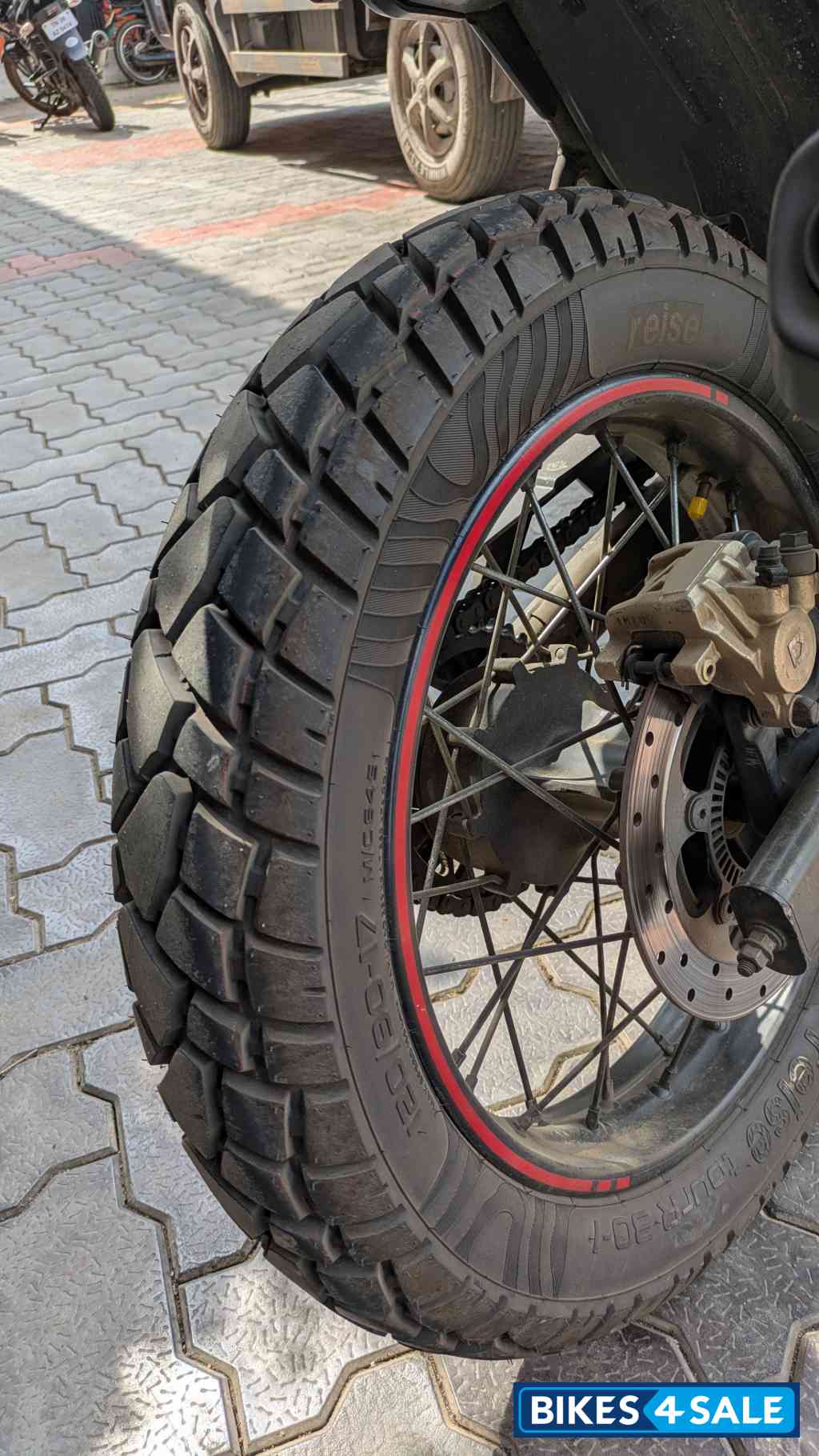 Royal Enfield Scram 411