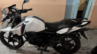 White TVS Apache RTR 160