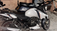 White TVS Apache RTR 160