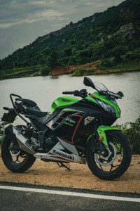 Kawasaki Ninja 300 BS6 2022