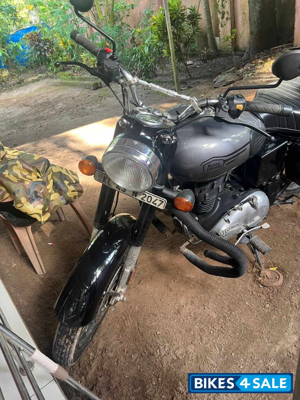 Silver Royal Enfield Bullet 350 Silver Royal Enfield Bullet 350