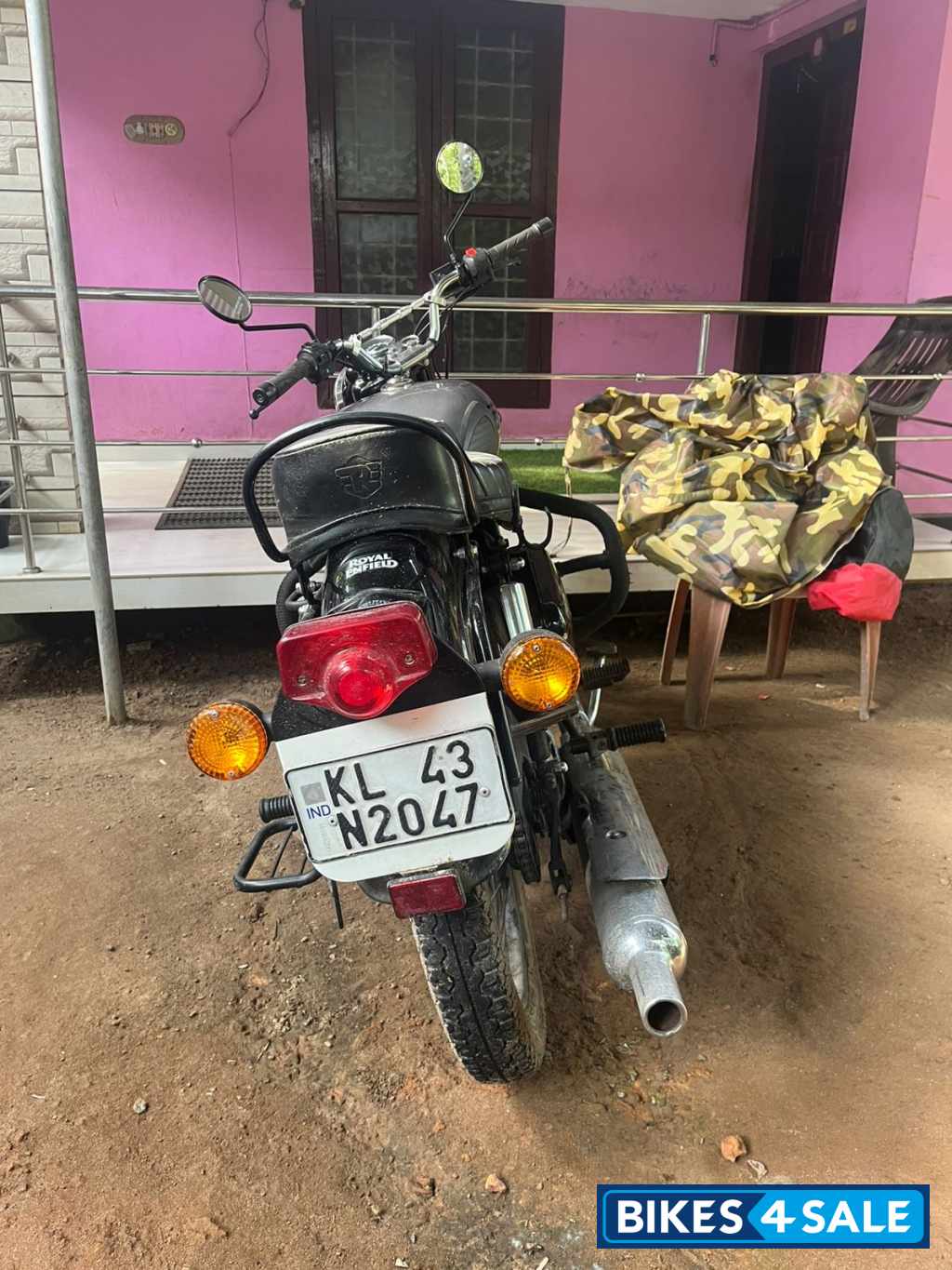 Silver Royal Enfield Bullet 350 Silver Royal Enfield Bullet 350