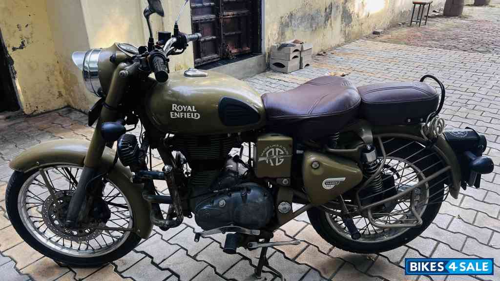 Royal Enfield Classic Desert Storm