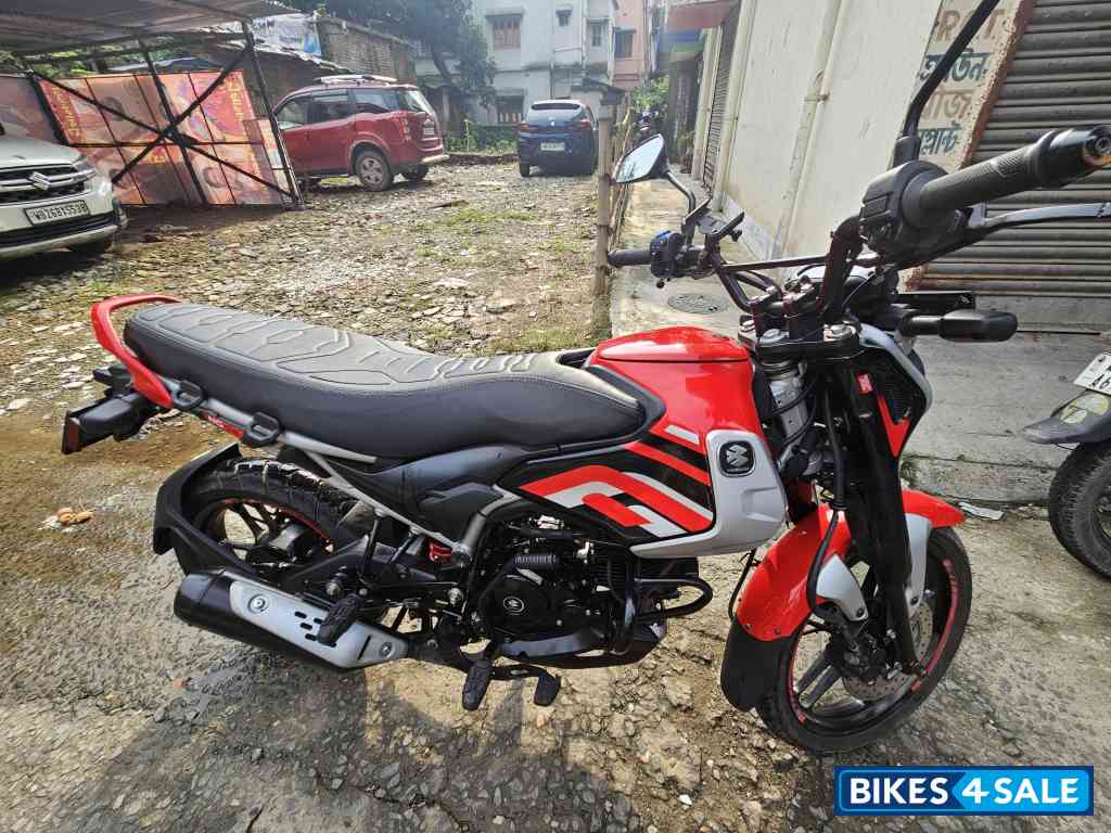 Bajaj Freedom 125 NG04 Disc LED