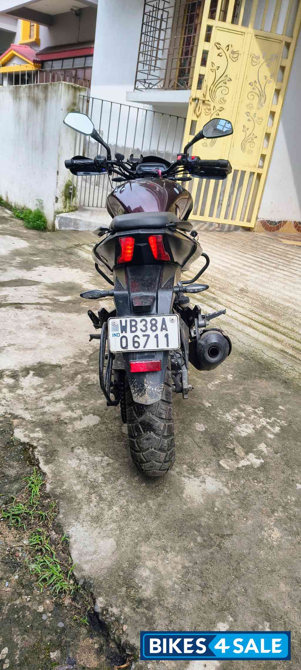 Bajaj Dominar 400