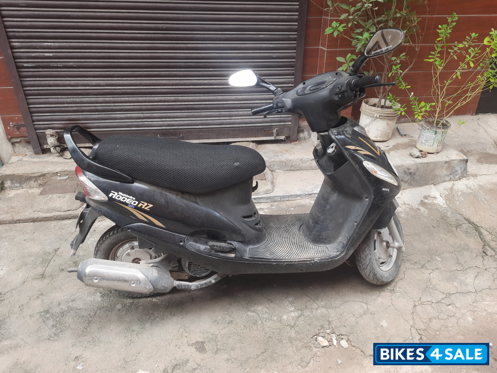 Mahindra Rodeo RZ Mahindra Rodeo RZ