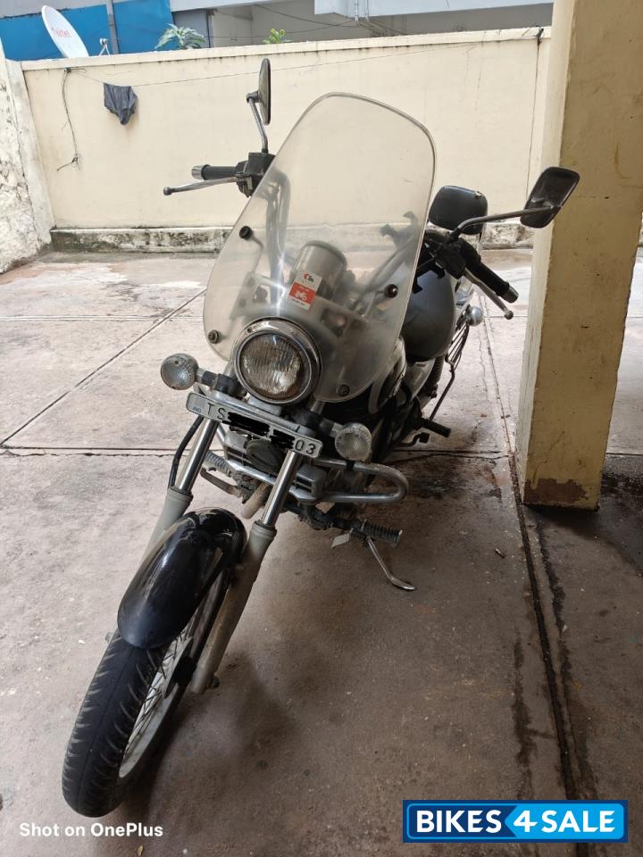 Bajaj Avenger Cruise 220