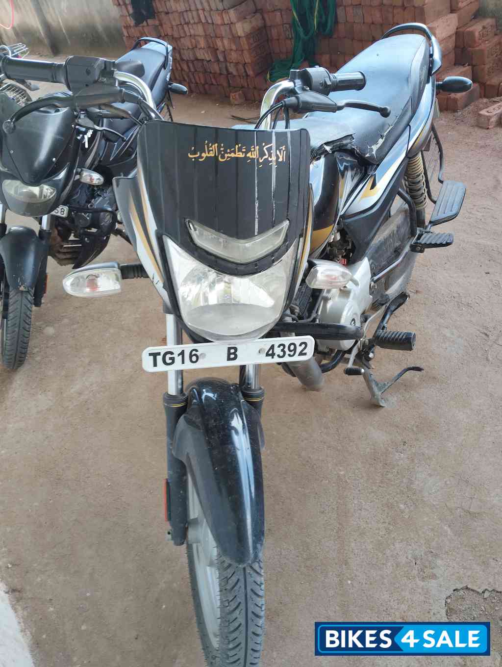 Eb Blk With Brass Gold Decal Bajaj Platina 100 ES BS6