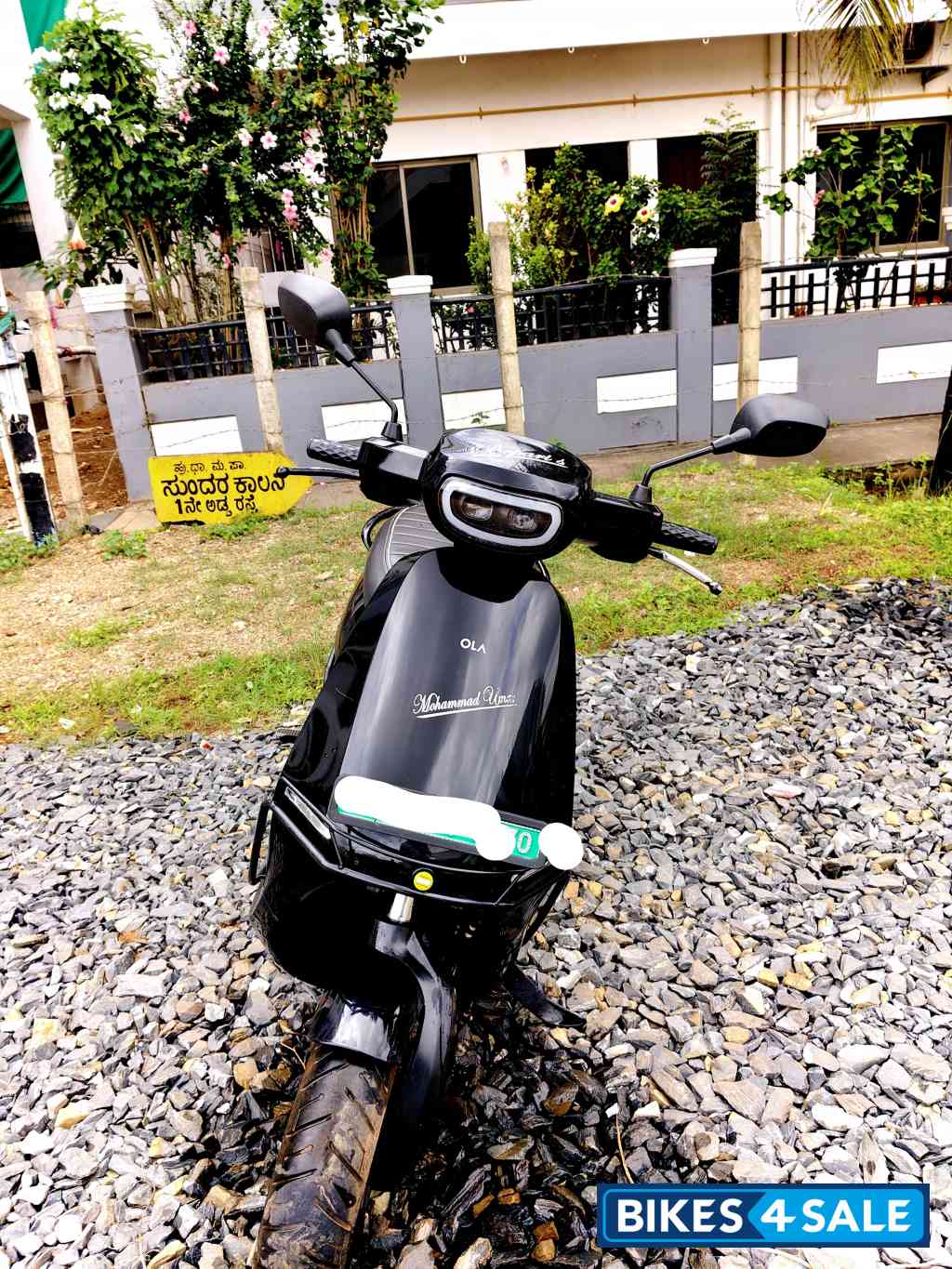 Jet Black Ola S1 Pro Jet Black Ola S1 Pro