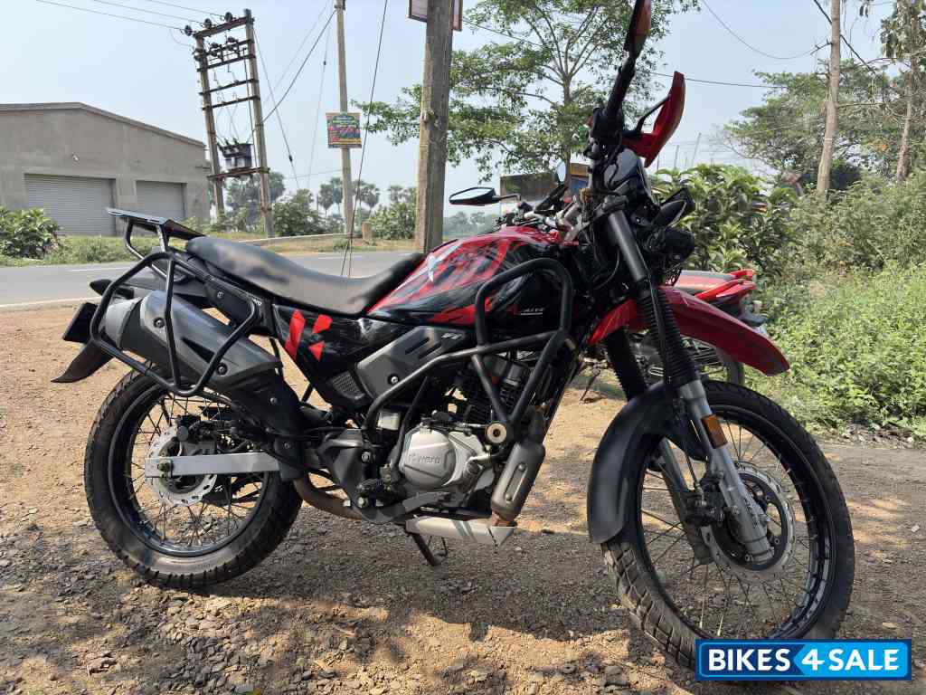 Red & Black Hero Xpulse 200 4V 2023 Edition