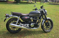 Honda CB350 DLX Pro