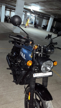 Rebel Blue Royal Enfield Hunter 350 Metro