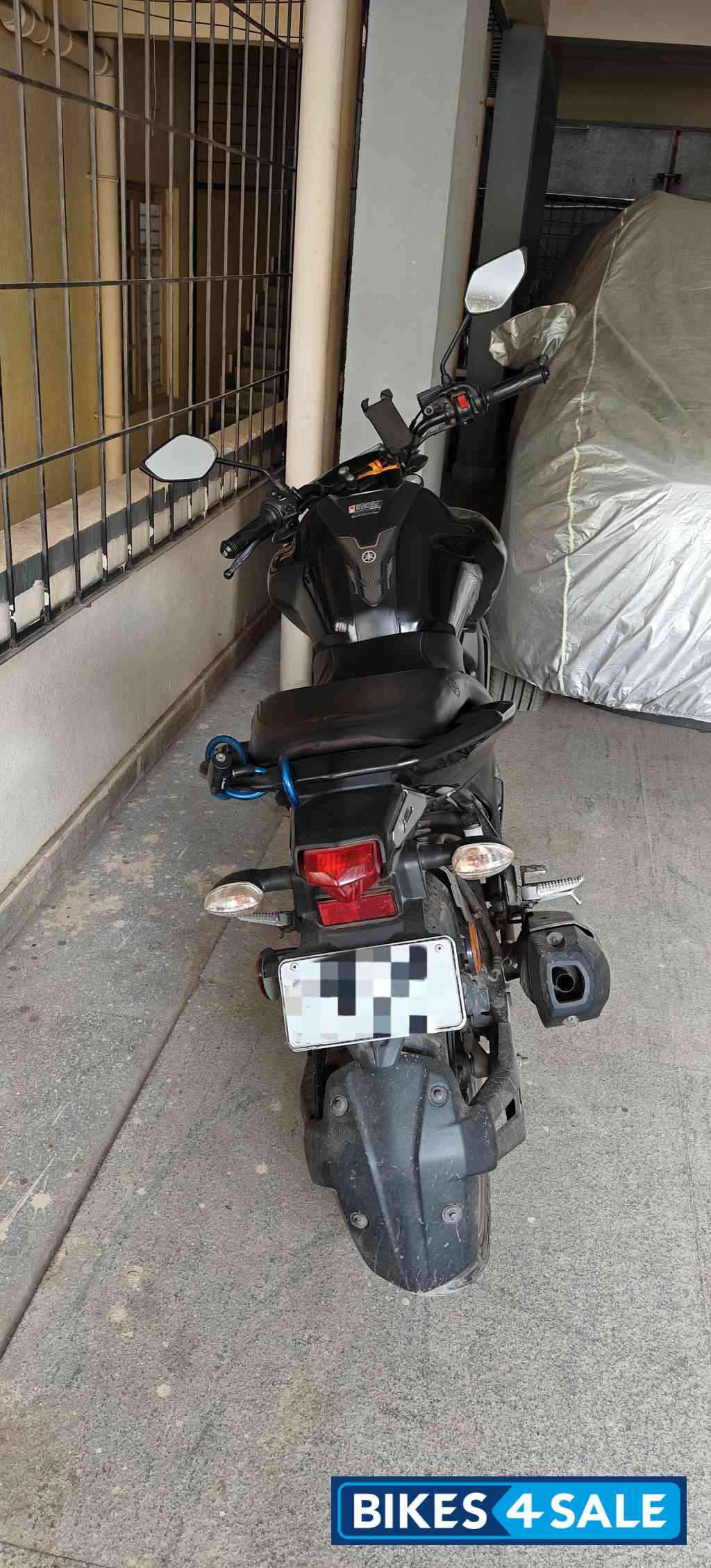 Black Yamaha FZ FI V3 BS6