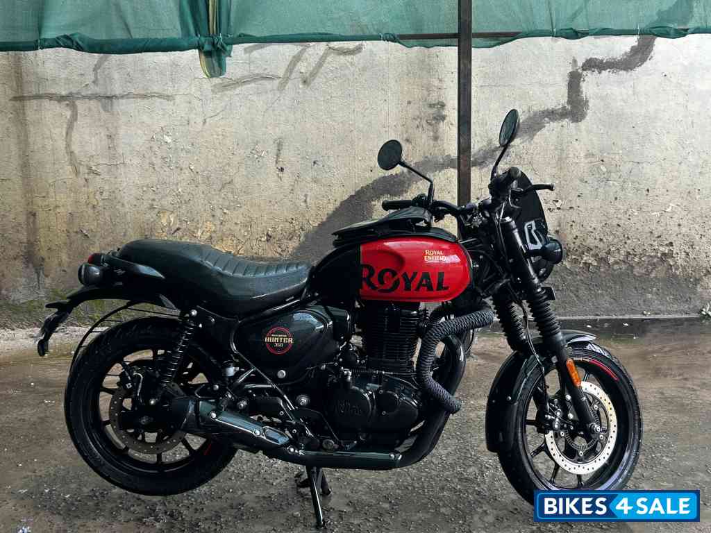 Rebel Red Royal Enfield Hunter 350 Metro