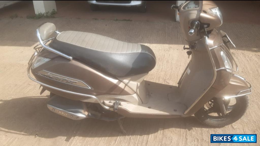 Autumn Brown TVS Jupiter Classic