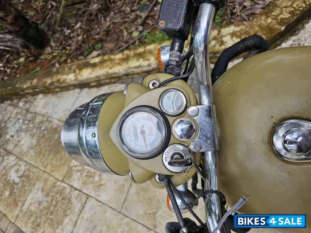 Royal Enfield Classic Desert Storm