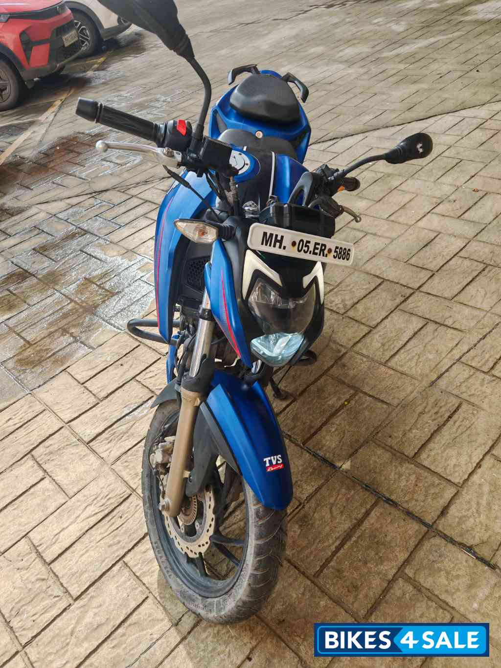 TVS Apache RTR 200 4V ABS