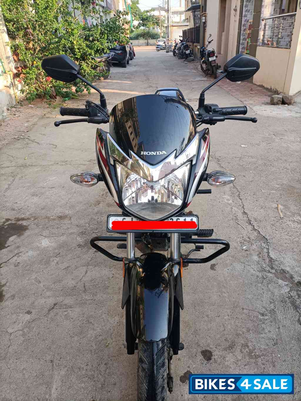 Black And Red Honda Shine 125 Drum