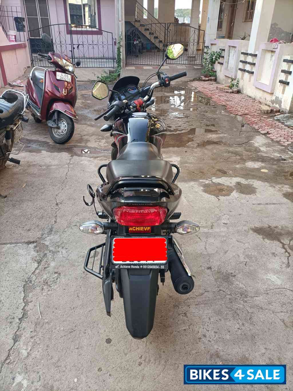Black And Red Honda Shine 125 Drum