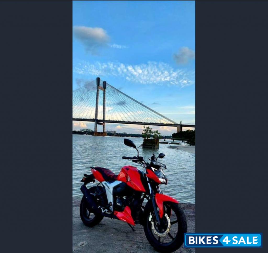 TVS Apache RTR 160 4V BS6