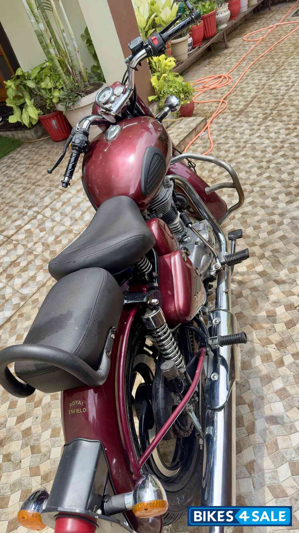 Royal Enfield Classic 350 Royal Enfield Classic 350
