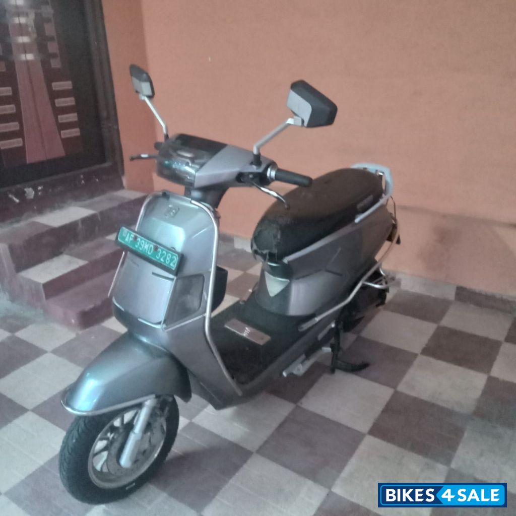 BGauss B8 Lithium Ion