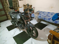 Black Hero Xtreme 160R Stealth Edition