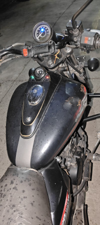 Mat Black Bajaj Avenger Street 220