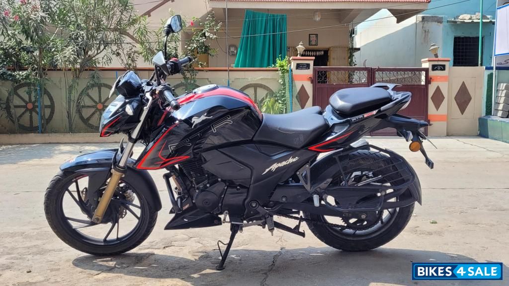 Black TVS Apache RTR 200 4V ABS