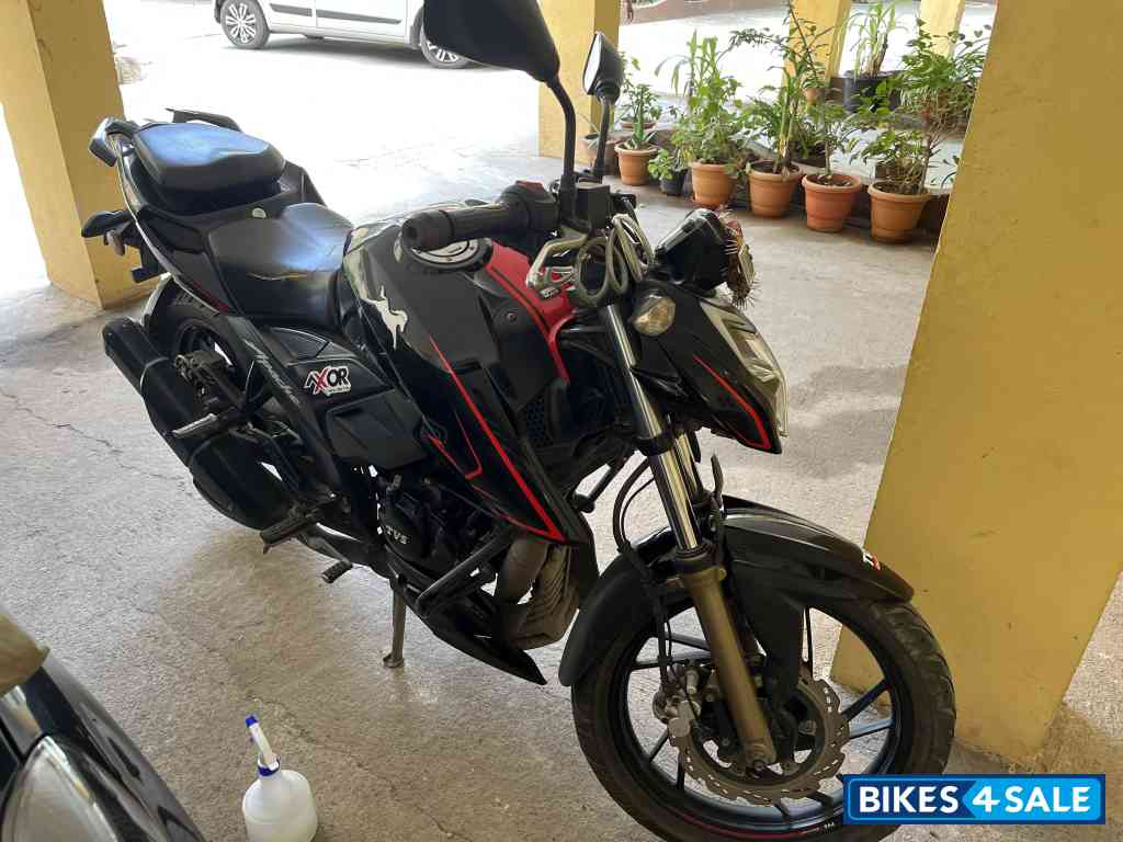 Black TVS Apache RTR 200 4V ABS