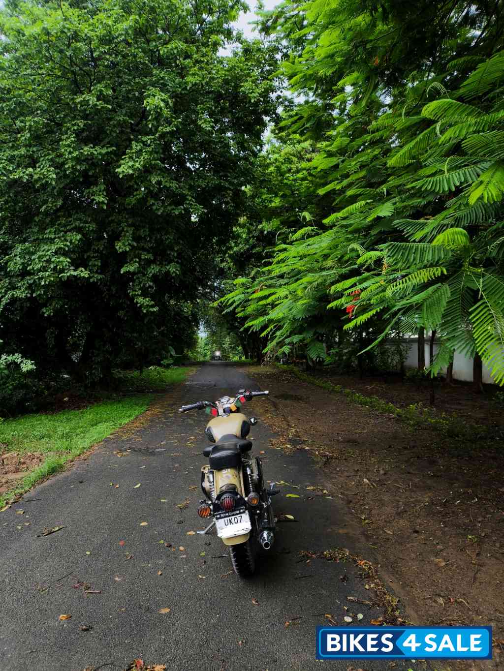 Desert Storm Royal Enfield Classic 500