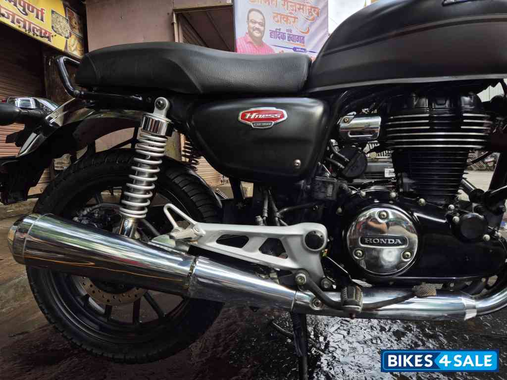 Matt Black/grey Honda Hness CB350 DLX Pro