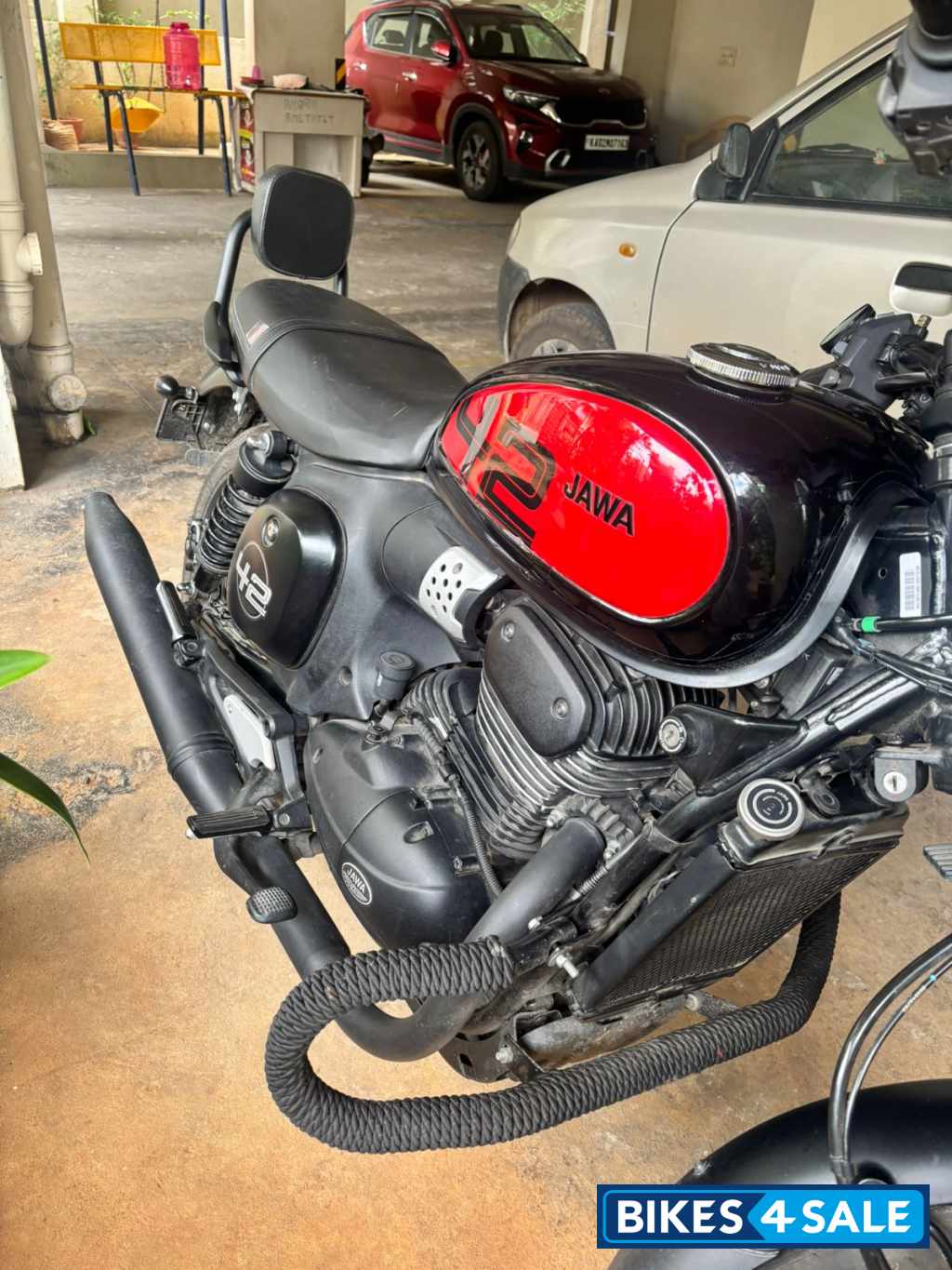 Red And Black(limited Edition) Jawa 42 FJ