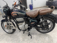Helcyon Green Royal Enfield Classic 350 2024