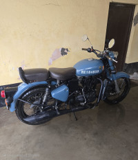 Royal Enfield Classic Squadron Blue