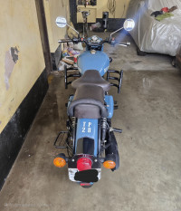 Royal Enfield Classic Squadron Blue