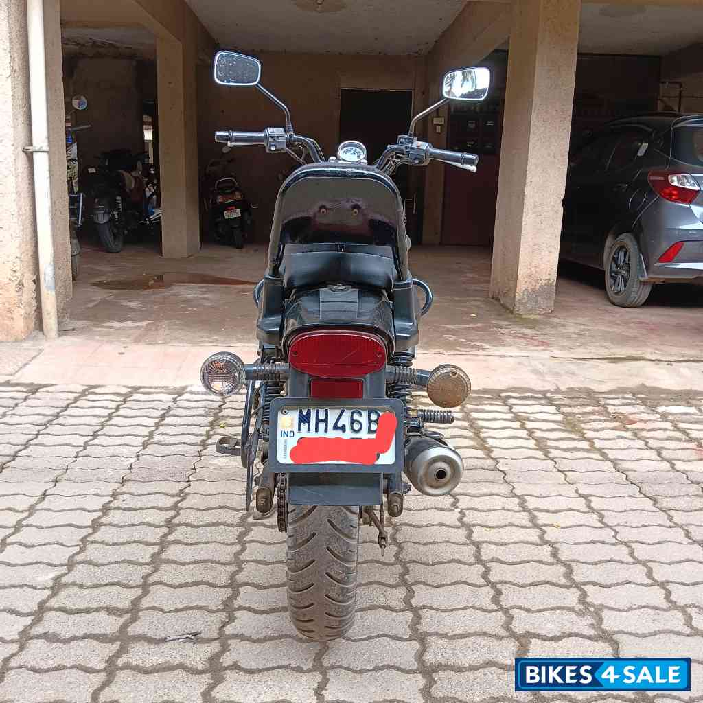 Maroon Bajaj Avenger Street 150