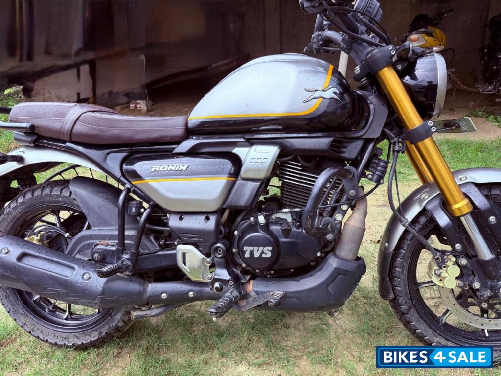 Galactic Grey TVS Ronin TD