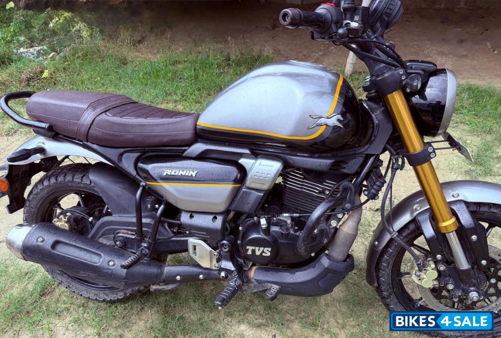 Galactic Grey TVS Ronin TD