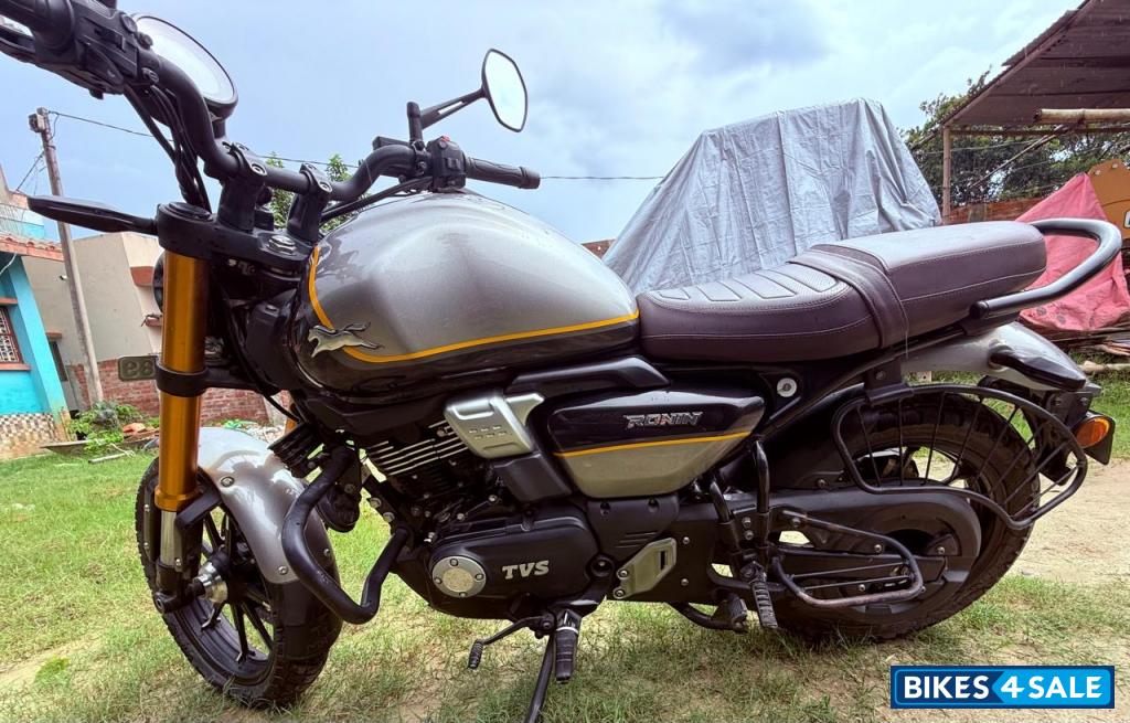 Galactic Grey TVS Ronin TD